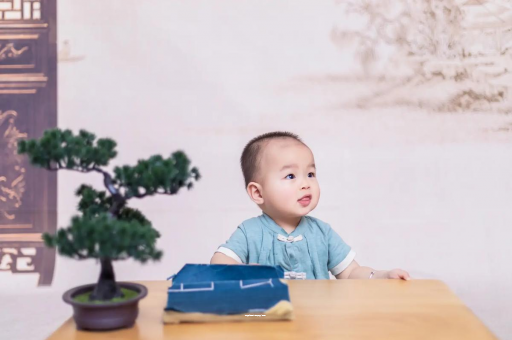 孟津八个月宝宝可以吃盐吗